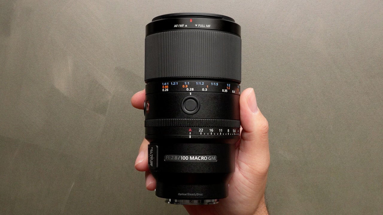 First Look: Hands-On With The 100mm f/2.8 Macro G Master | Sony