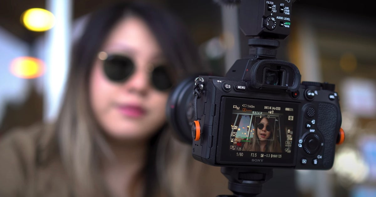 Vlogging How To Get Started In Vlogging: A Video Series With Tips On Gear ...