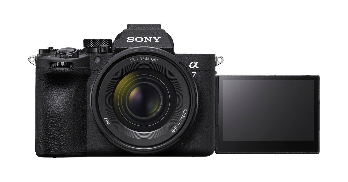 Sony Large Camera Introduction to Sony Cameras and Lenses | Sony | Alpha Universe
