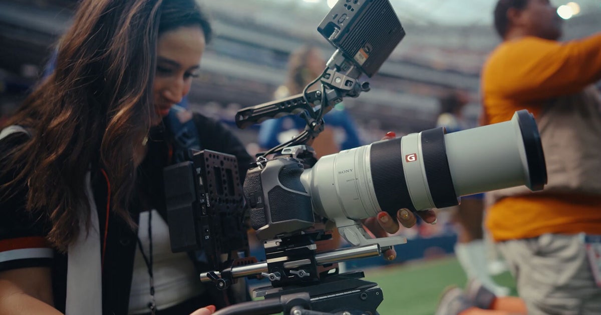 Sideline Cinematography With 49ers DP Sarina Soriano A Practical sideline-cinematography-with-49ers-dp-sarina-soriano-a-practical